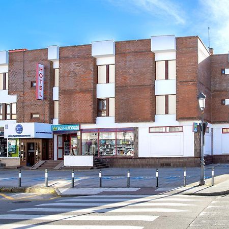 Hotel Puente De Los Santos Tapia De Casariego Exterior foto