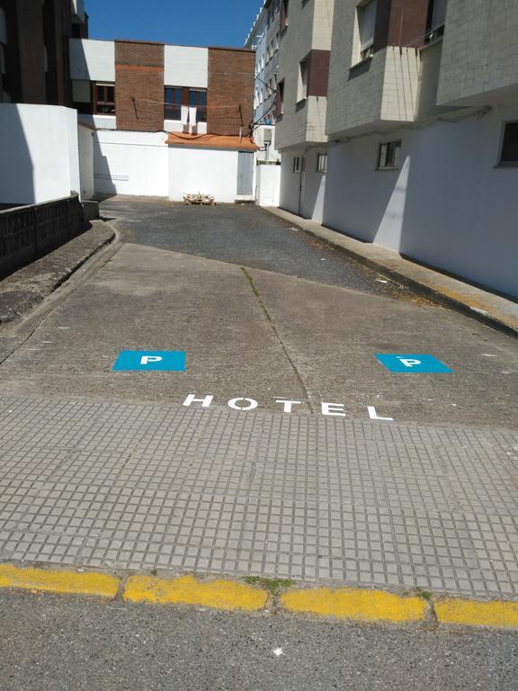 Hotel Puente De Los Santos Tapia De Casariego Exterior foto